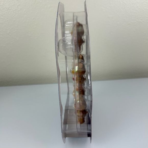 Care Bears Gold & Ruby Super Shiny Figure Set - Picture 9 of 12